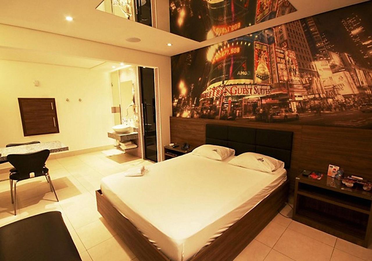 Caribe Motel (Adults Only) Сао Паоло Екстериор снимка