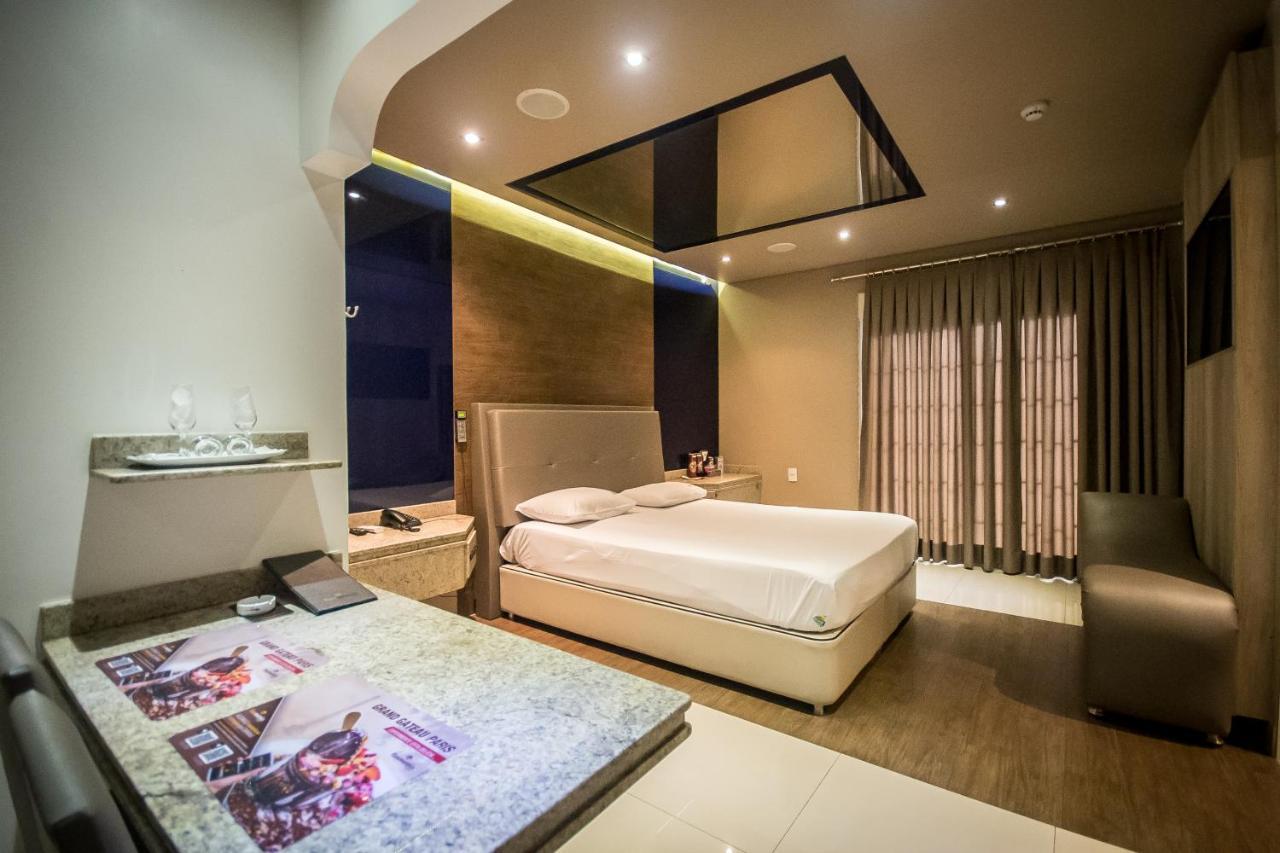 Caribe Motel (Adults Only) Сао Паоло Екстериор снимка